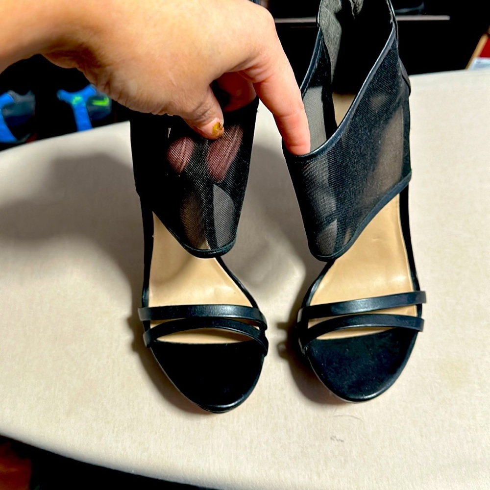 BCBG Maxaziar